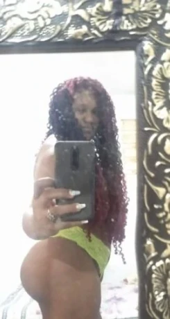 Amanda Galvão — 1 / 6