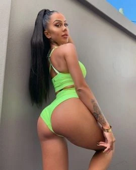 sexy Sofia — 2 / 4