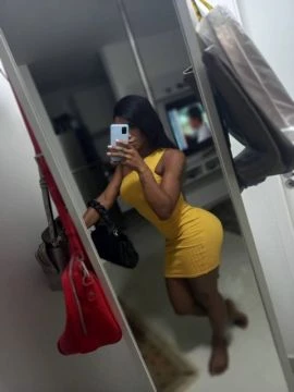 Laís Salimeni — 4 / 9