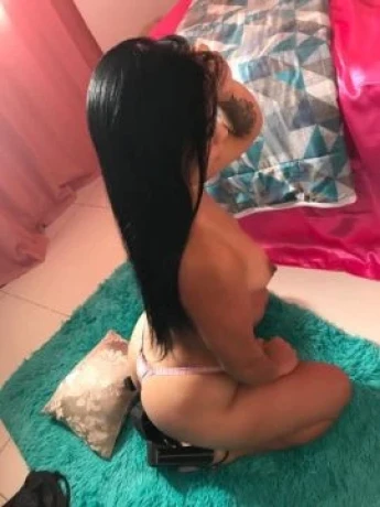 Ana Camargo — 2 / 9