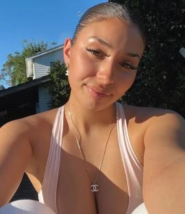 Fiona — 7 / 8