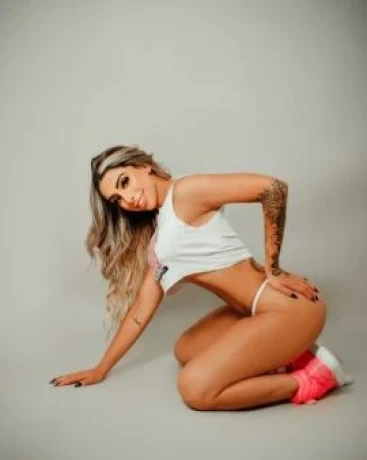 Júlia Müller — 6 / 9