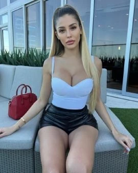 DANI — 6 / 9