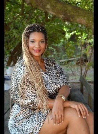 Hana Lorena — 5 / 9