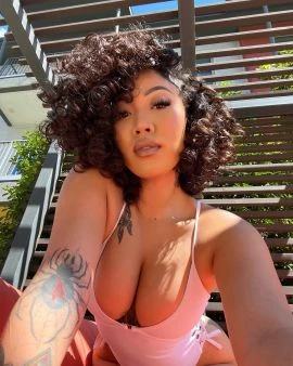 Carine, Escort, George Town