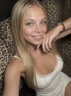 Lora, Escort, Bolzano
