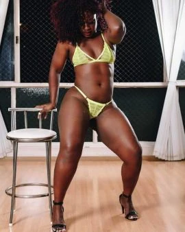 Naira Caboma, Escort, London