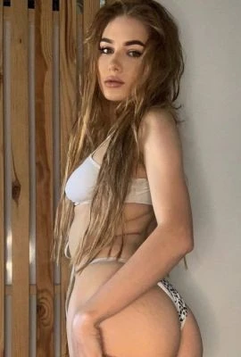 Yana — 3 / 9