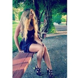 Vika — 2 / 6