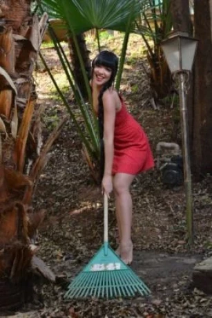 Yasmin Bellucio — 6 / 9