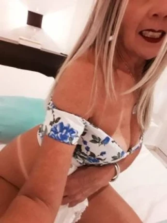 Ágata Albuquerque — 8 / 9