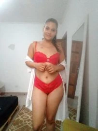 Alice Araújo — 4 / 5