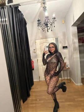 Paola — 6 / 9