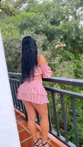 Camila — 4 / 9