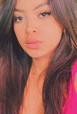 Pamela — 2 / 5