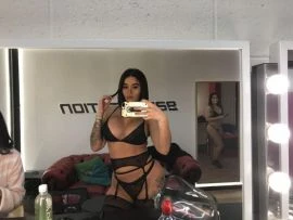 Natasha, Escort, Bedford