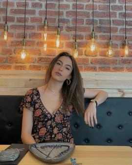 Alona — 2 / 9