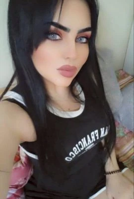 Titi, Escort, Istanbul