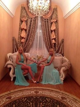 Milena & Elena — 6 / 9