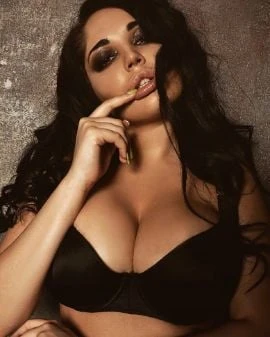 Natalie — 6 / 9