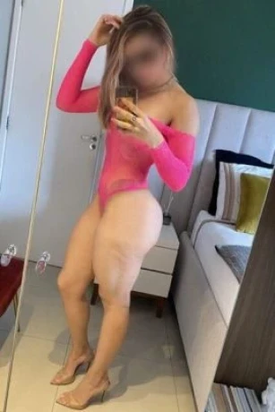 Alessandra Rios — 6 / 8