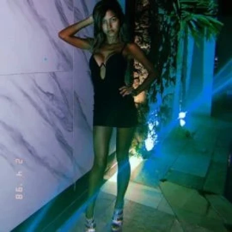 Myrela Sophia — 8 / 9