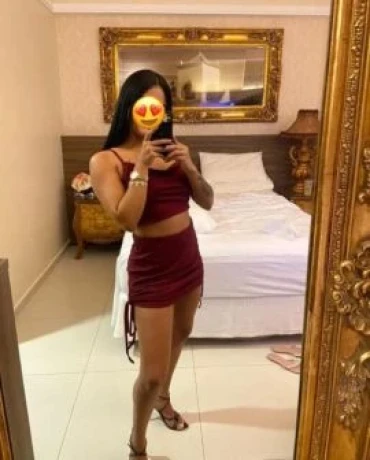 Camila Bonfim — 3 / 4