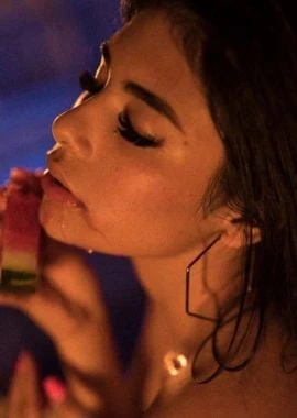 Valentina — 6 / 9