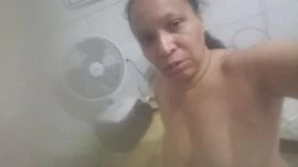 Kênia Esteves — 6 / 9
