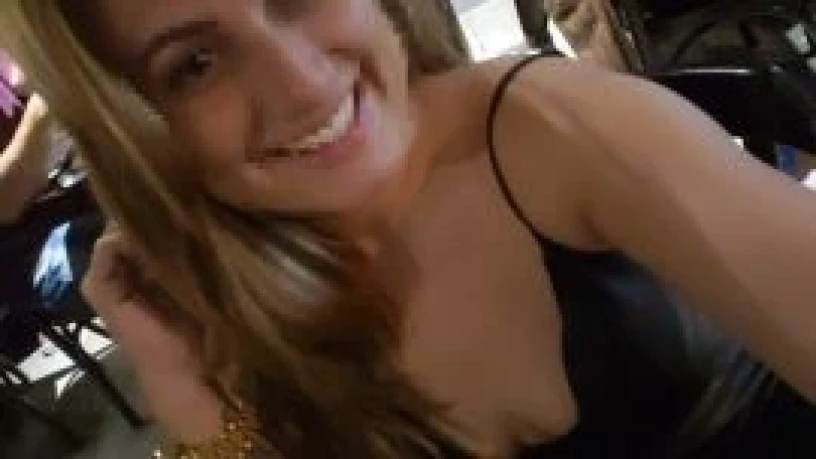 Karol Castro — 4 / 9