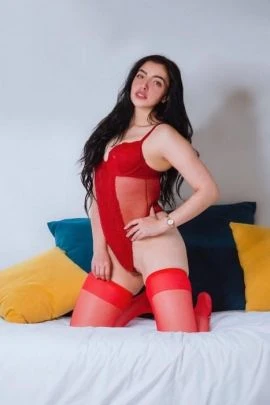Liz — 6 / 9