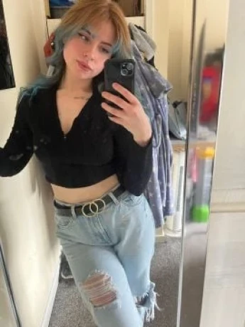 Amber Alena — 8 / 9