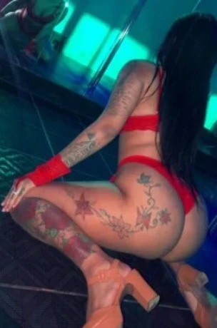 Luiza Albuquerque — 3 / 5