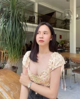 Monica — 5 / 8