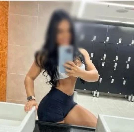Isabelle Novais — 4 / 5