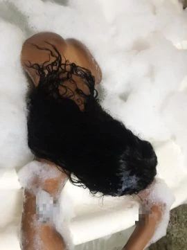 Thai Mendes, Escort, Santa Catarina