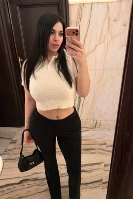 Luciana — 2 / 9