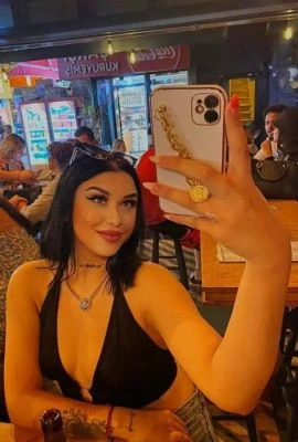 Derya — 4 / 5