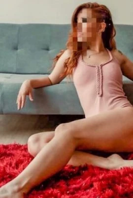 Angela — 2 / 8