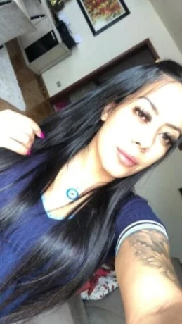 Beatriz Caroline — 7 / 9