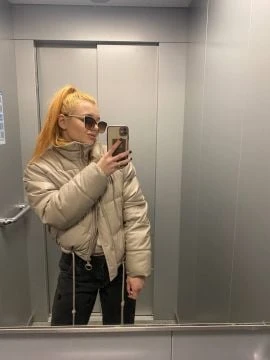 Lisa — 4 / 9