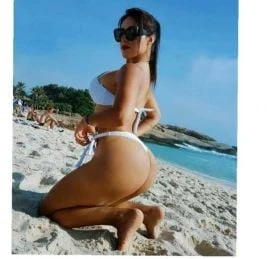 Paola — 3 / 9