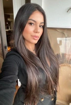 Melinda Mel — 6 / 8