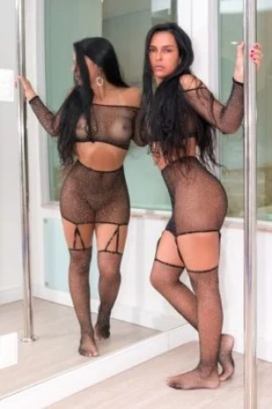 Myla Marquezine — 1 / 9