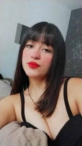 Laryssa Bitencourt — 3 / 5