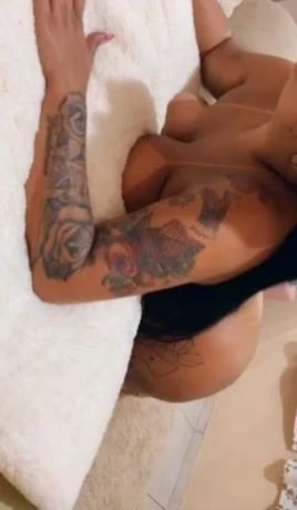 Juliana Aguiar — 1 / 6