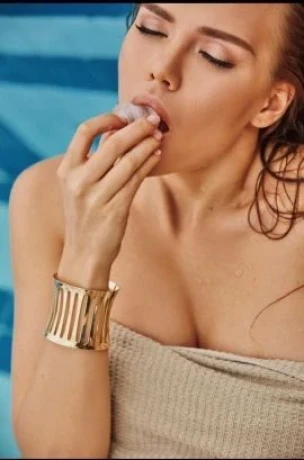 Milana Elit — 7 / 8