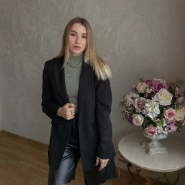 Danique — 8 / 9
