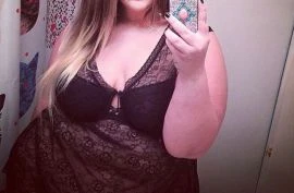 chubby sarah — 2 / 6