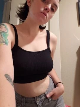 Aline Valerie — 3 / 4
